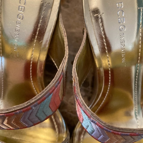 BCBG sandals - Picture 3 of 7